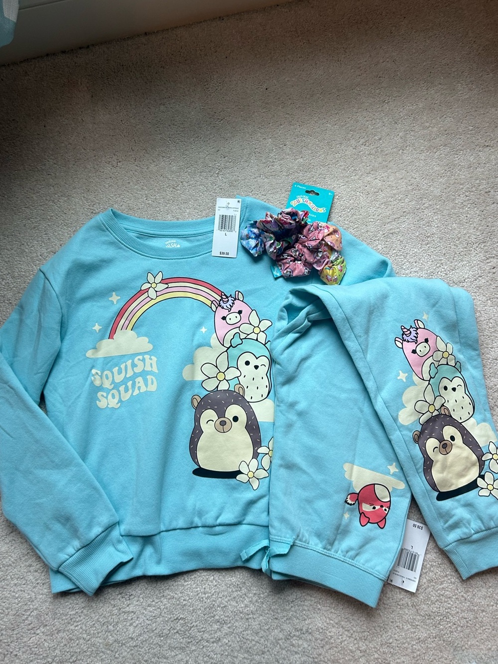 NWT Squishmallows Sweatshirt + Pants Set & Scrunchies